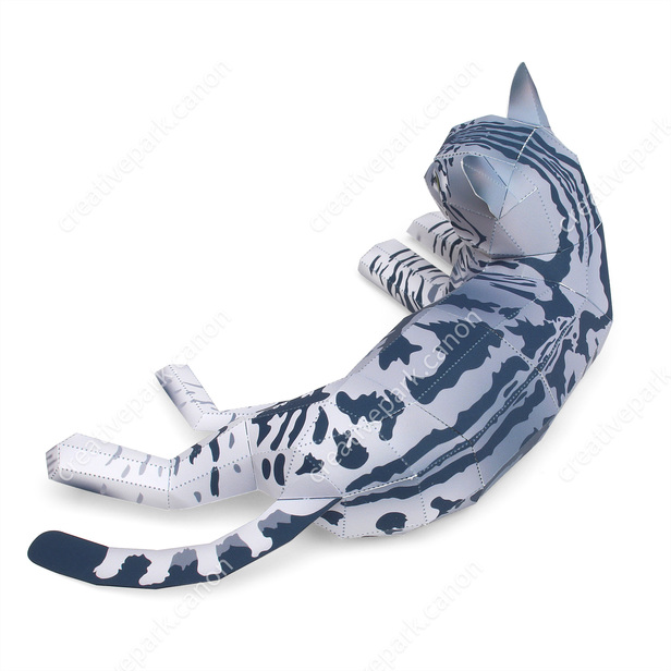 Beluga and munchkin cat paper craft